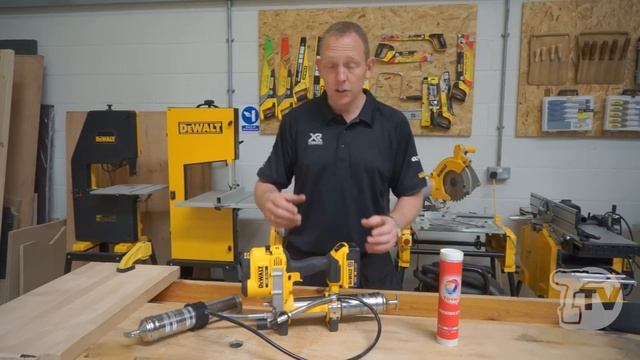 DeWALT DCGG571M1 18V XR Cordless Li-ion Grease Gun From Toolstop