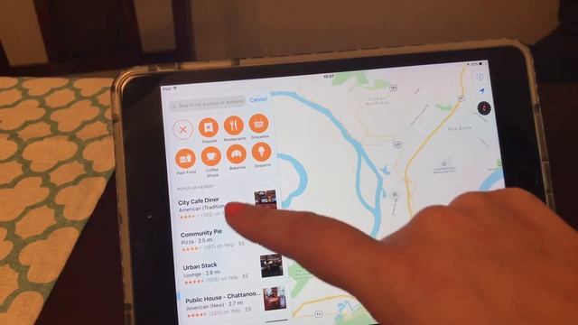 Review of the Apple Maps feature and it's UI/UX смотреть онлайн