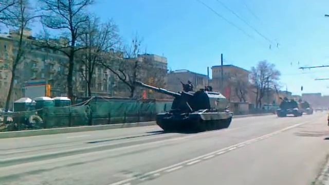Танковая колонна (репетиция парада победы 2013) смотреть онлайн