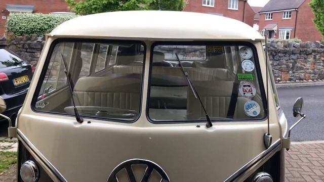 Vw splitscreen painted above front windows after removing rust bubbles смотреть онлайн