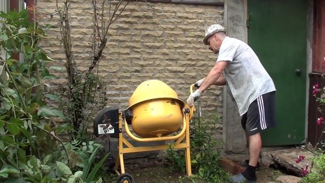 Лето// Сделал "мини" отмостку гаража смотреть онлайн