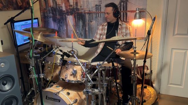 Monika Borzym Appletree Meinl Dual vs Istanbul Turk смотреть онлайн