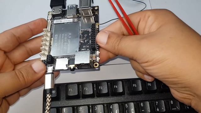 Lattepanda Un ordinateur Très Puissant Et Pas Cher 4G/64GB (De dfrobot.com) смотреть онлайн