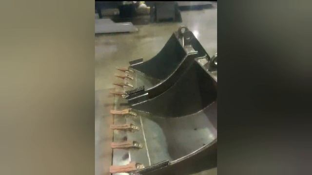 Ковш ЭО-2621, ЭО-2626