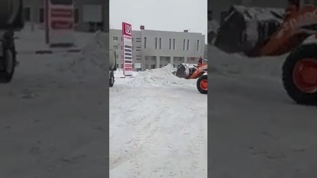 вывоз снега самосвальными полуприцепами Казань смотреть онлайн