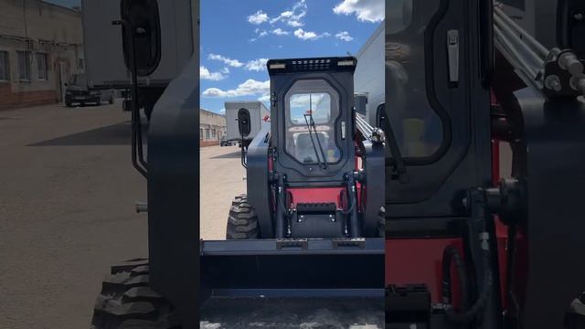 Будете работать на такой технике? #спецтехника #тяжелоеоборудование #минипогрузчик подпишись @BRMOT смотреть онлайн