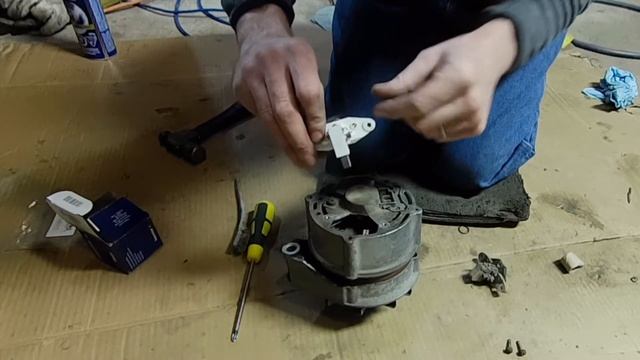 Mercedes Voltage Regulator Replacement смотреть онлайн