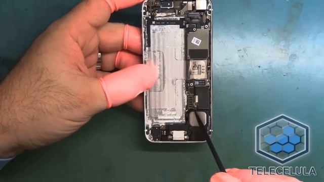 Tutorial de Desmontagem Apple iPhone 5 - TELECELULA смотреть онлайн