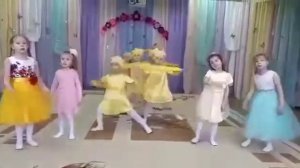 Выглянуло солнышко, из-за серых тучь))))