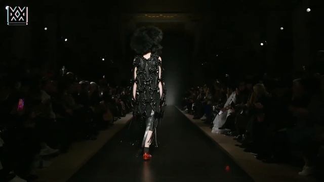 Noir Kei Ninomiya Fashion Show - Fall/Winter 2020/2021 Ready-to-Wear Collection смотреть онлайн