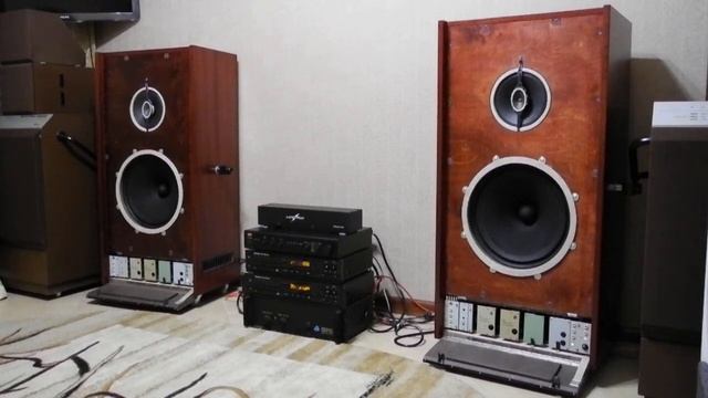 Tesla ARS 641 Studio monitor смотреть онлайн