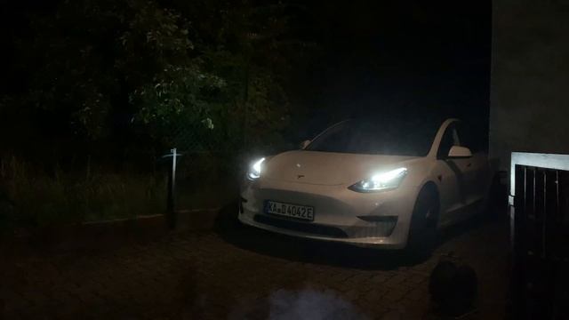 AQUARIUS - Fascinating Tesla Light Show смотреть онлайн