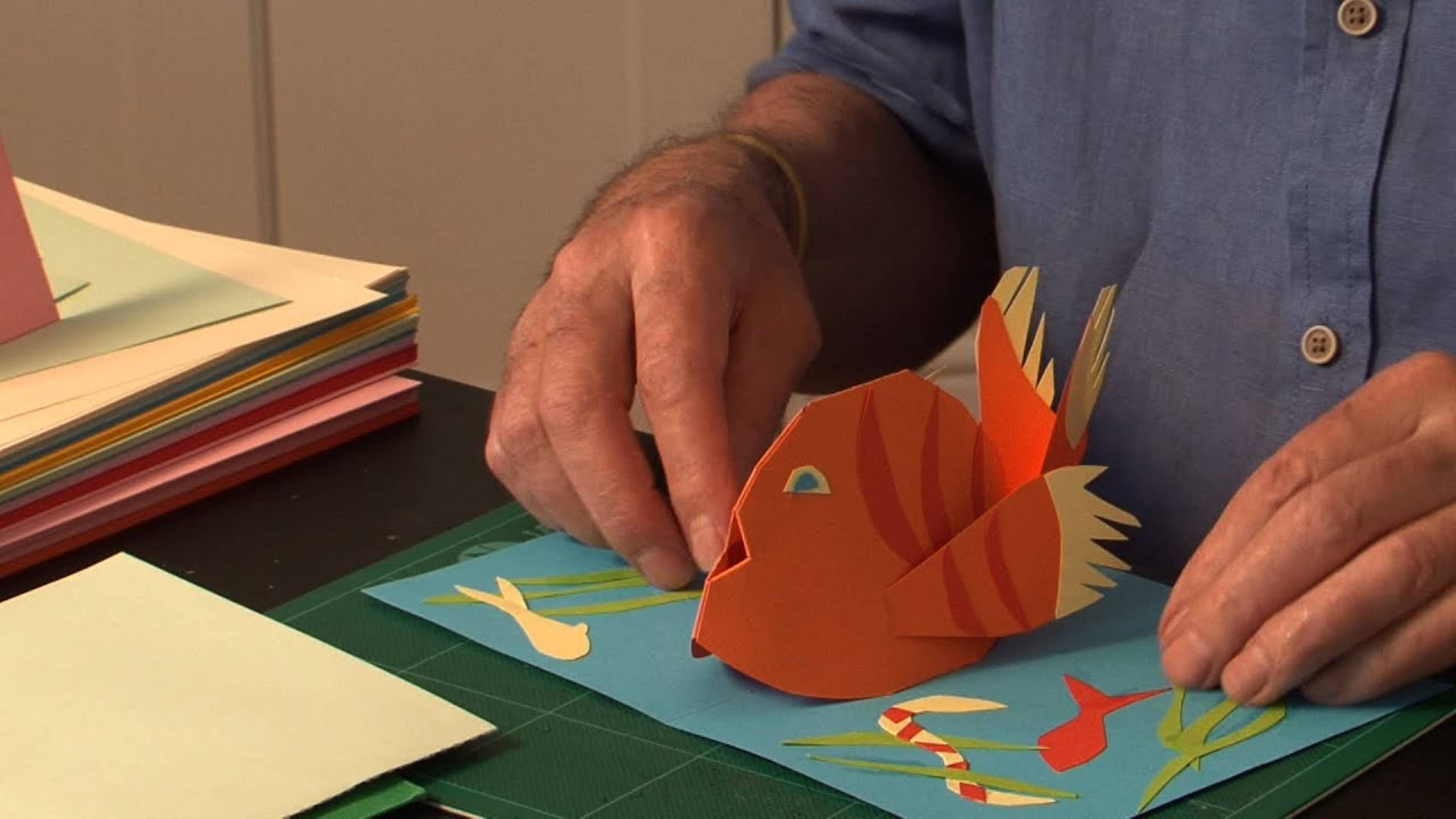 Pop-Up Tutorial 13 - Curved Shapes смотреть онлайн