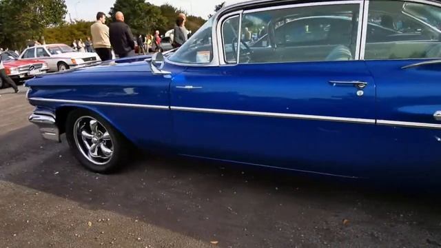 1959 Pontiac Bonneville смотреть онлайн