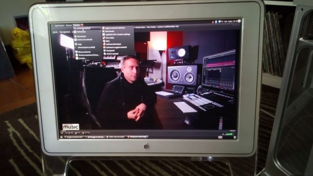 Apple Power Mac G5  Linux Ubuntu Mate 16 04 - Install And Test