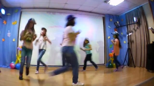 Танец курочек