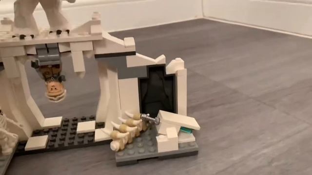 Star Wars Lego : Hoth Wampa Cave 8089 смотреть онлайн