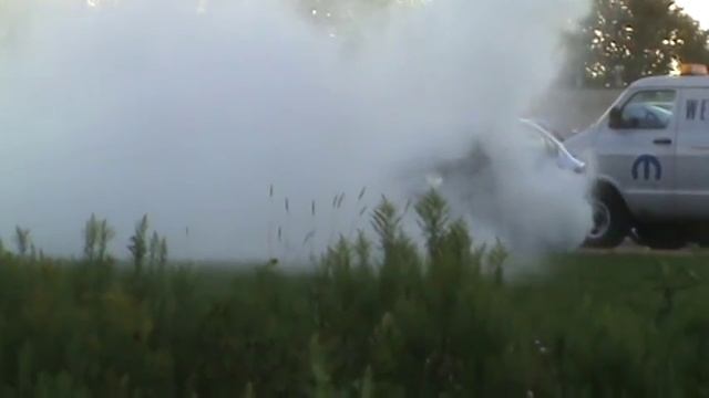 2012 Dodge Dart burnout смотреть онлайн