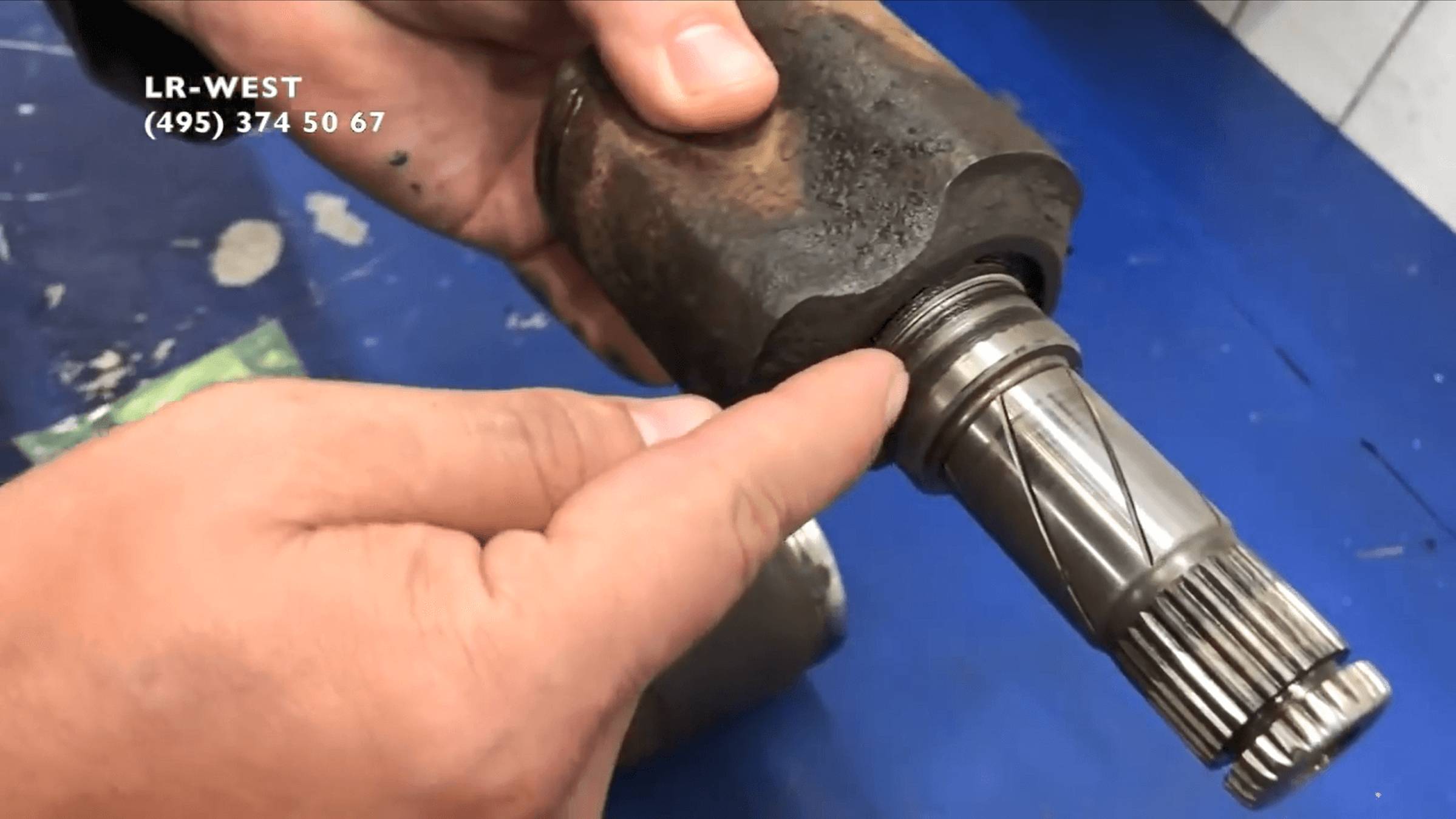 Течь сальника заднего редуктора на Фрилендер 2. Что полезно знать. смотреть онлайн