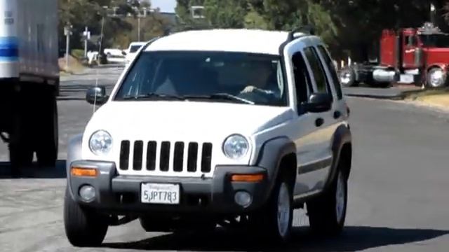 2003 Jeep Liberty Sport 4x4 смотреть онлайн