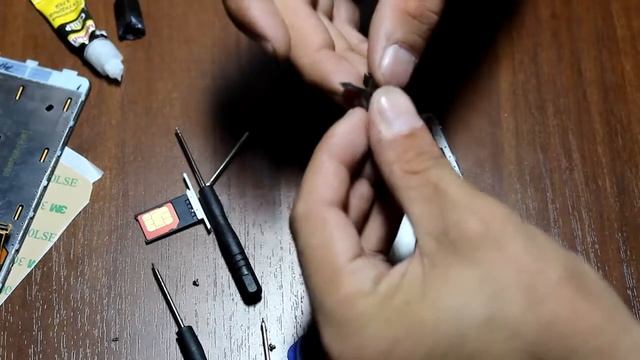 Замена экрана на Nokia Lumia 800 смотреть онлайн