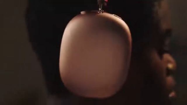 Apple -- Introducing AirPods Max смотреть онлайн