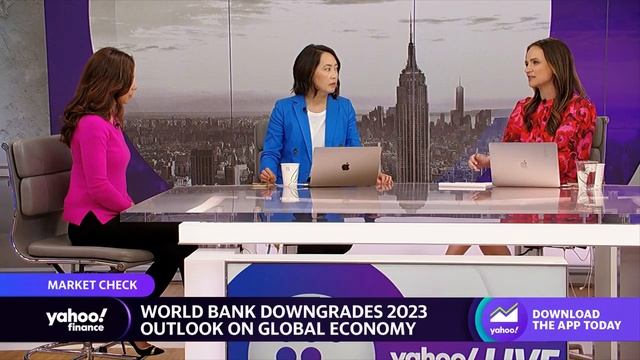 S&P 500: Market expectations becoming 'much more sensible' as AI hype continues смотреть онлайн