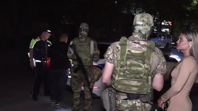 Полицейские в рамках мероприятия «Чистый город» выявили и пресекли ряд правонарушений смотреть онлайн