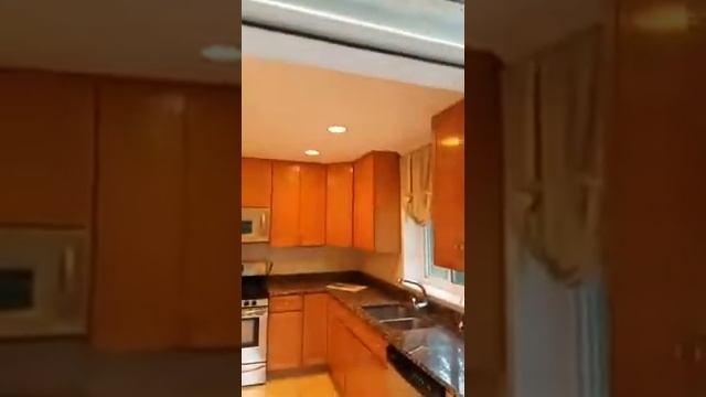 Sylvester Stallone's Childhood Home For Sale смотреть онлайн