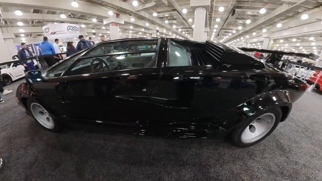1988 Lamborghini Countach #autoshow2023 - NYC International Auto Show 2023 смотреть онлайн