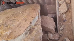 Щековая дробилка в действии.