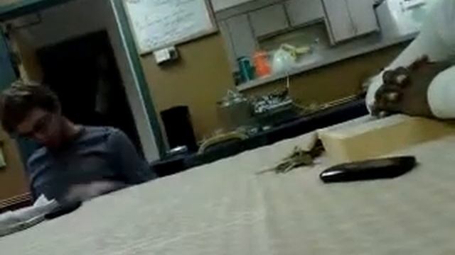 Dont skip out on skool-we r week generation pain killer phenes смотреть онлайн