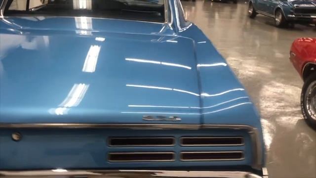 1967 Pontiac GTO walk through & start up смотреть онлайн