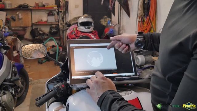 Навигация за мотор NAVITEL G550 MOTO смотреть онлайн