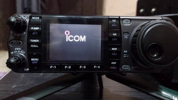 ICOM IC-7000 Nonton TV