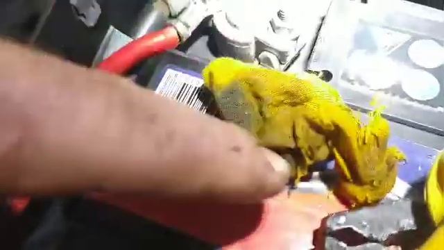 Seat Alhambra 2.0 TDI,BRT тече масло з розйома проводки форсунок,хотів вже знімати ГБЦ. смотреть онлайн