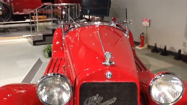 Bugatti Type 35B 1926 Bentley 4 1/2 - Litre 1930 смотреть онлайн
