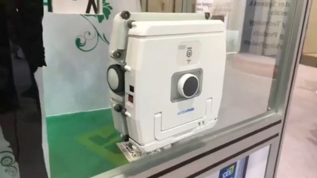 Robot sticks on windows and makes them squeaky clean. смотреть онлайн