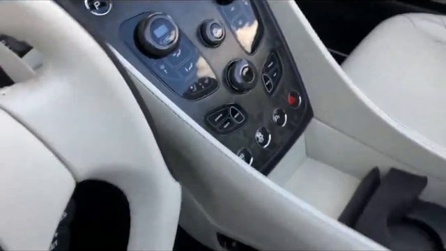 Aston martin Vanquish S vs lamborghini Aventador comparative Review 2020 смотреть онлайн