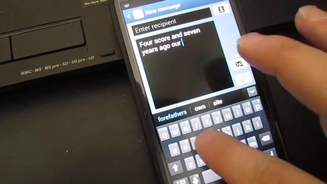 Samsung Keyboard Auto-Complete Bug смотреть онлайн