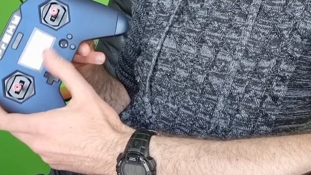 Radiocomando Taranis X-lite unboxing смотреть онлайн