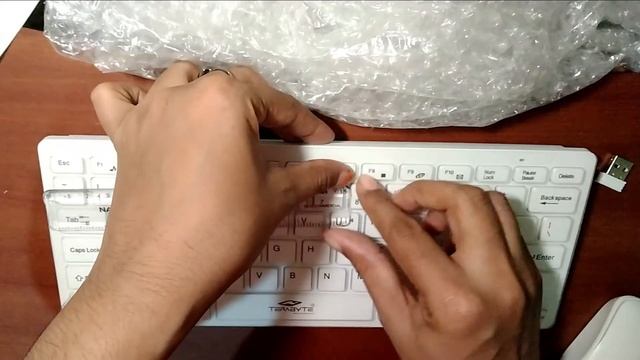 Terabyte Wireless 2.4GHz keyboard and mouse combo | Compact Light-Weight Keyboard |Trendshunt смотреть онлайн