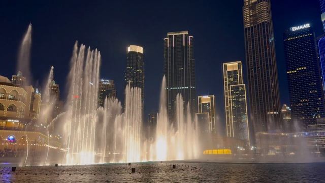 😃 FILMED on IPHONE 15 PRO MAX | ARABIC Song at DUBAI Fountain Show #Dubaifountain #iphone15promax смотреть онлайн