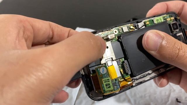 I Bought A Broken T-Mobile G1/HTC Dream/Worlds First Android Phone | Lets Try And Fix It!