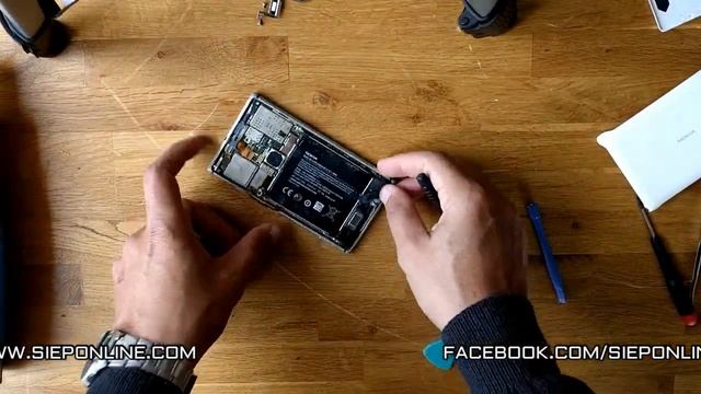 Nokia Lumia 925 Battery Replacement Repair Windows phone |SIEPONLINE| смотреть онлайн