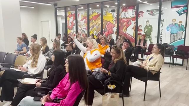 Сотрудники МВД по ЛНР провели круглый стол с советниками директоров луганских школ смотреть онлайн