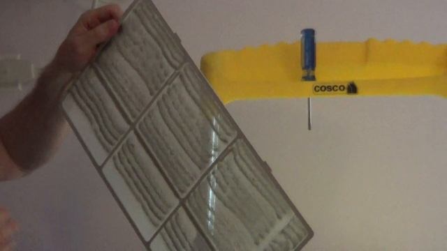 How to Clean a Window or Sleeve Air Conditioner Filter смотреть онлайн