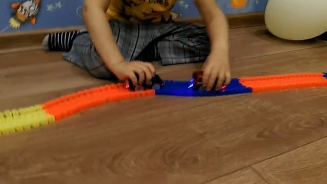 Распаковка Чудо трека/ Magic track смотреть онлайн