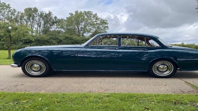 Awesome 1962 Bentley S2 смотреть онлайн