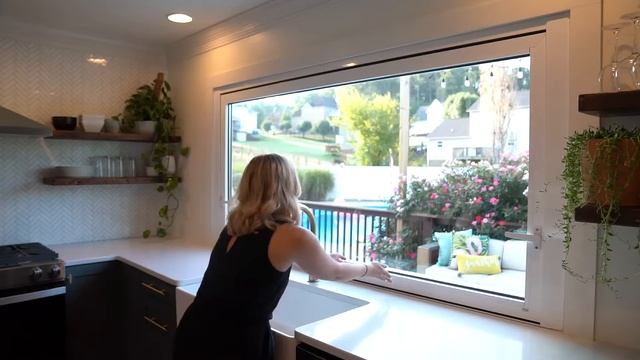 Opening ActivWall's Gas Strut Window смотреть онлайн